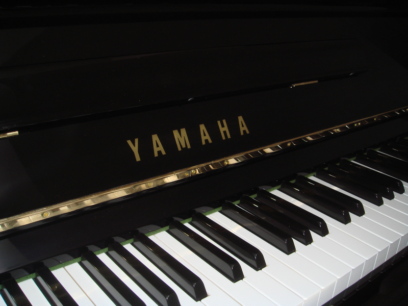 株式会社ピアノプラザ | YAMAHA U1A