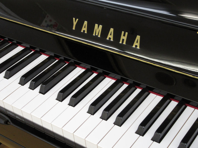 株式会社ピアノプラザ | YAMAHA YU1